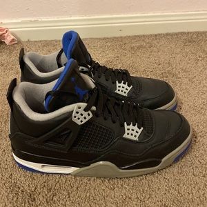 Retro Jordan 4’s